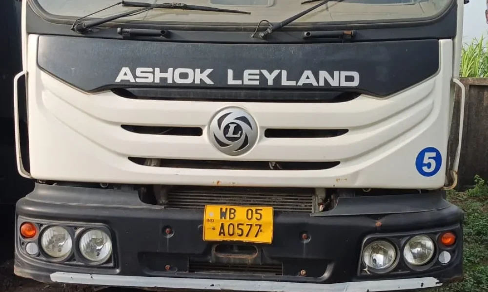 Ashok Leyland 2825 Tipper