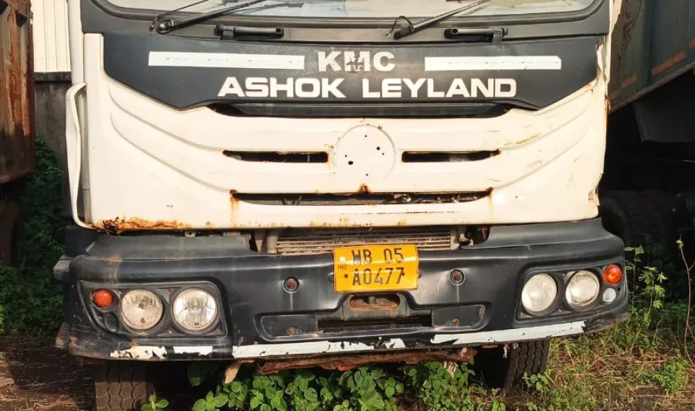 Ashok Leyland 2825 Tipper
