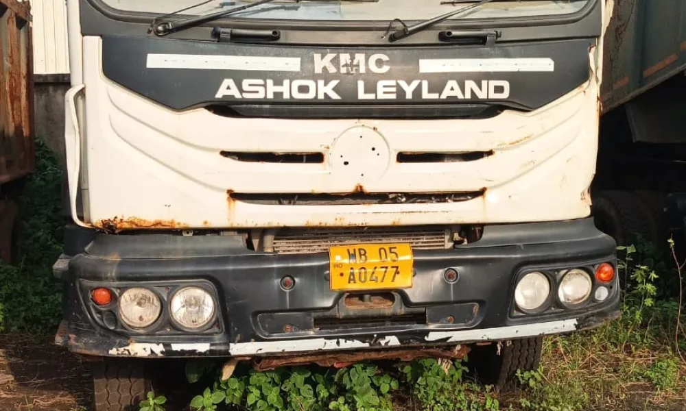Ashok Leyland 2825 Tipper