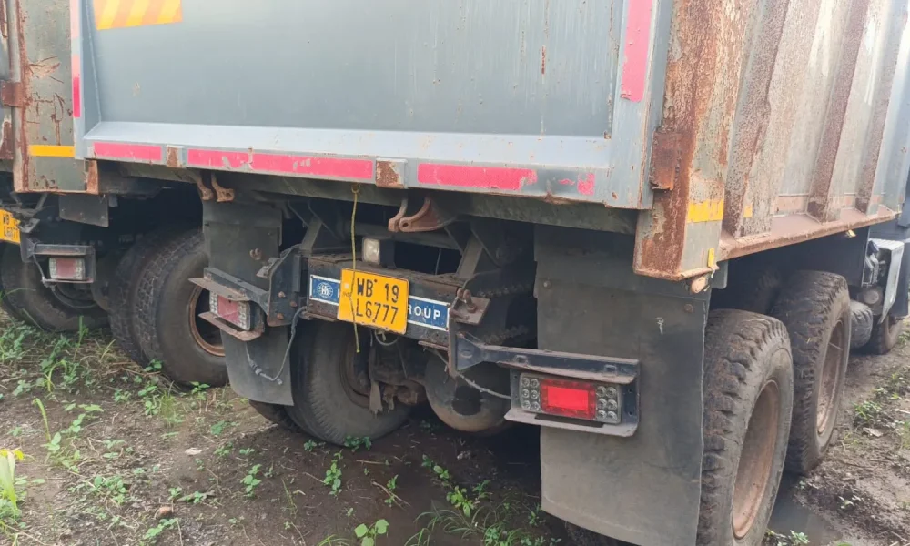 Ashok Leyland 2825 Tipper