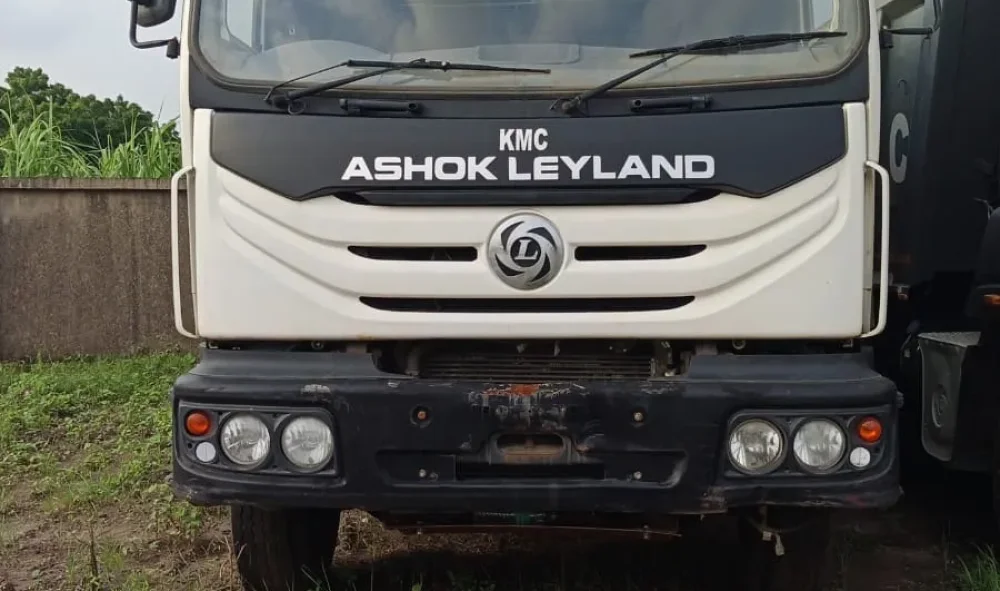 Ashok Leyland 2825 Tipper