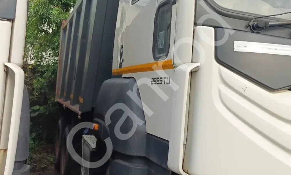 Ashok Leyland 2825 Tipper