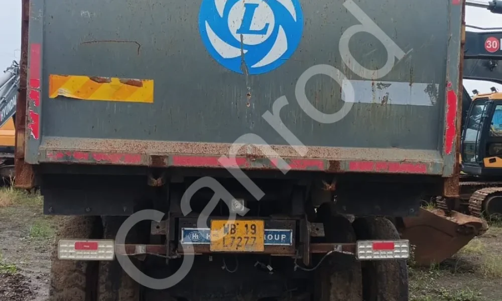 Ashok Leyland 2825 Tipper