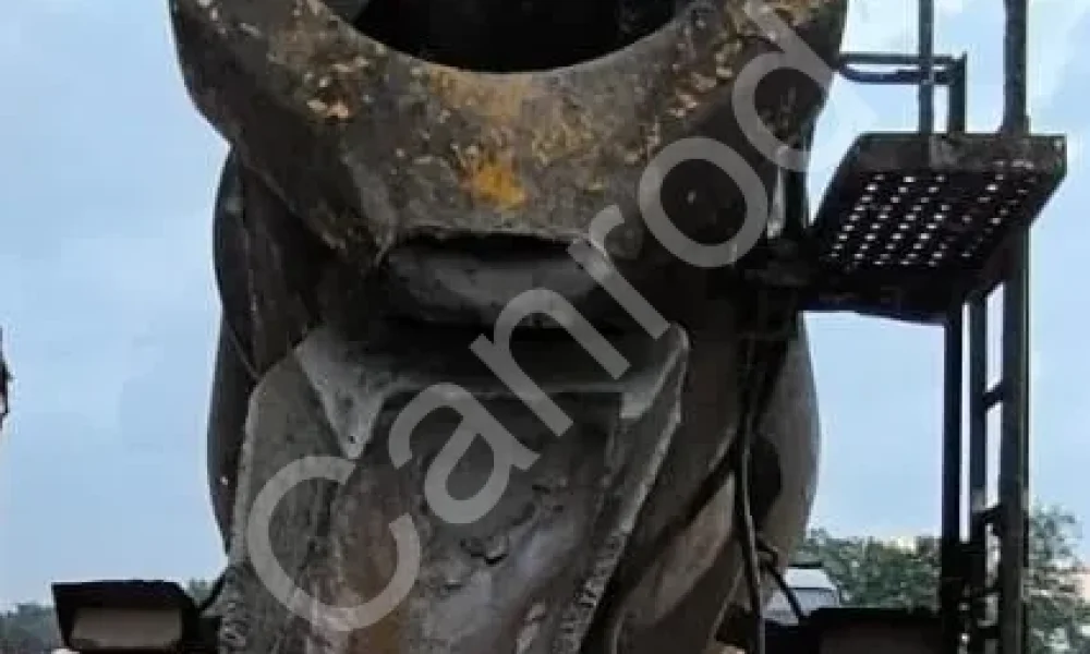 Ashok Leyland UE2820 Transit Mixer