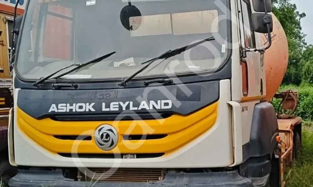 Ashok Leyland UE2820 Transit Mixer