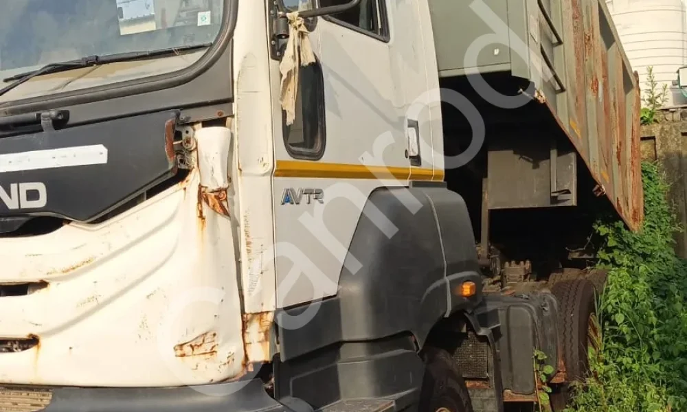 Ashok Leyland 2825 Tipper