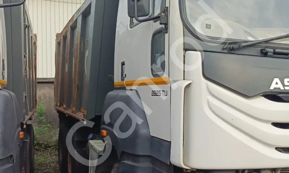 Ashok Leyland 2825 Tipper
