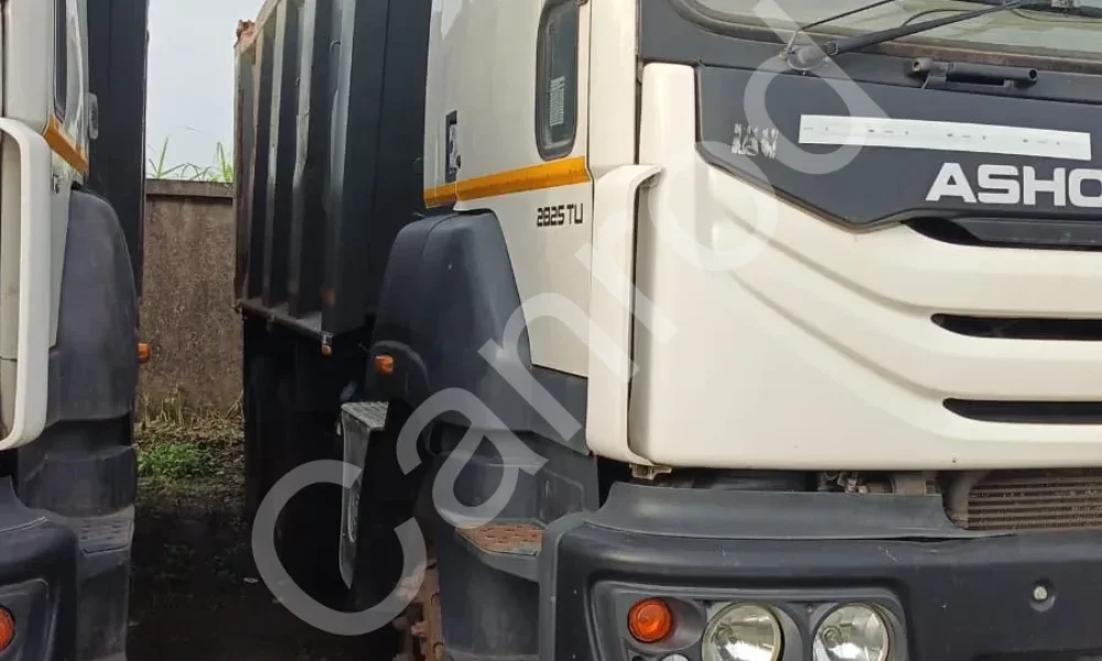 Ashok Leyland 2825 Tipper