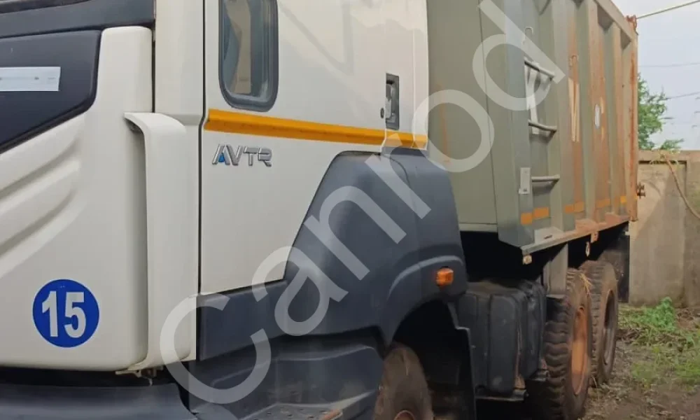 Ashok Leyland 2825 Tipper
