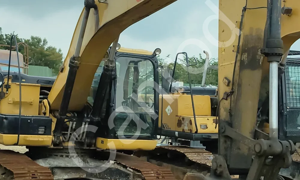 Caterpillar 320D2 Excavator