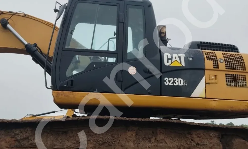 Caterpillar 323D3 Excavator