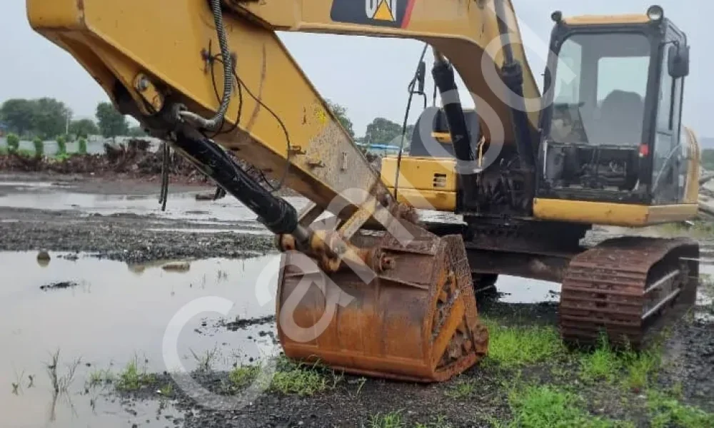 Caterpillar 323D3 Excavator