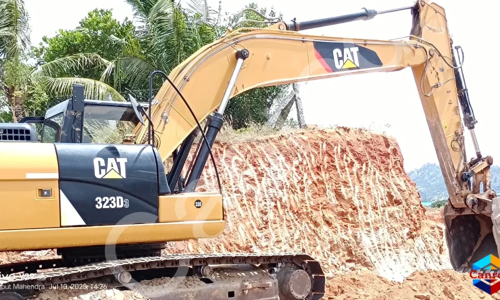 Caterpillar 323D3 Excavator