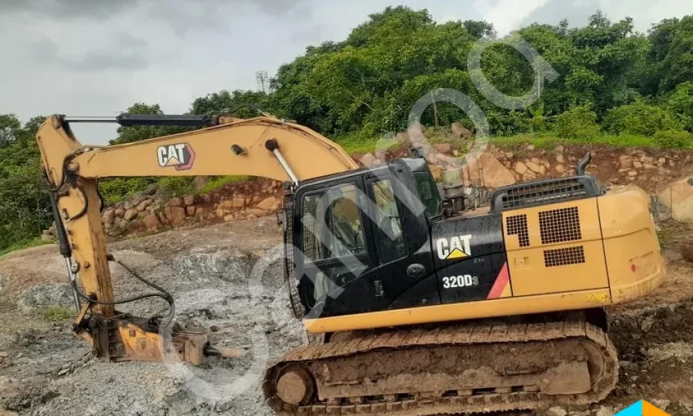 Caterpillar 323D3 Excavator