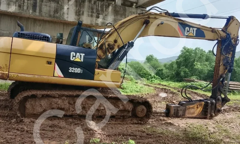 Caterpillar 323D3 Excavator