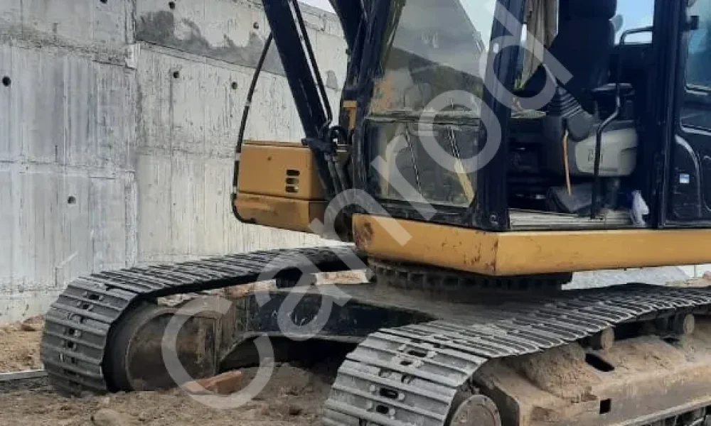 Caterpillar 323D3 Excavator