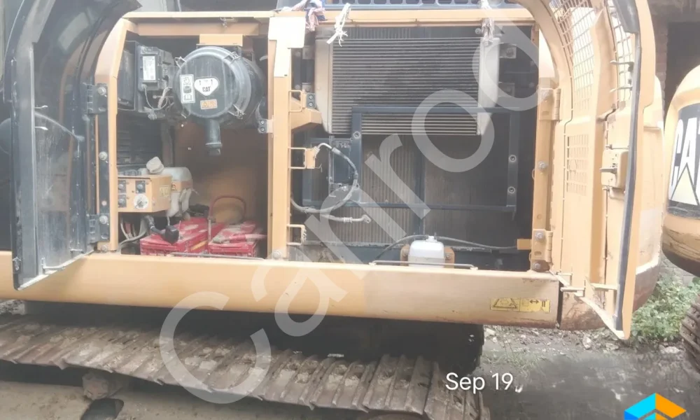 Caterpillar 320D2 Excavator