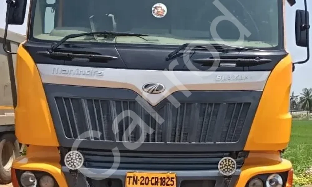 Mahindra BLAZO31 Tipper