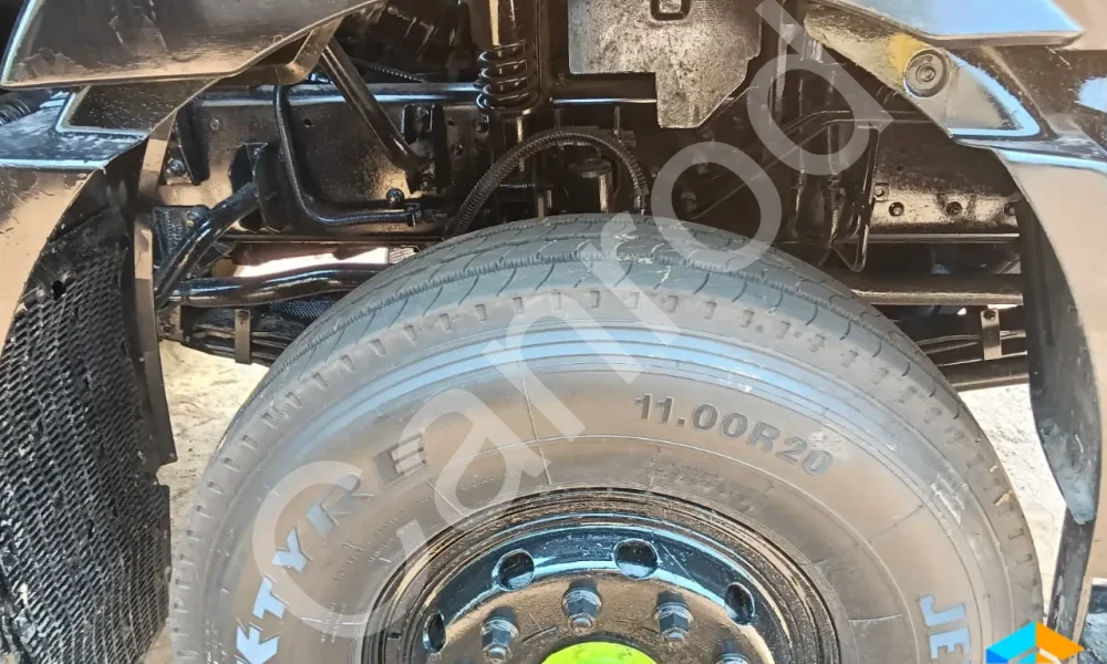 Mahindra BLAZO31 Tipper