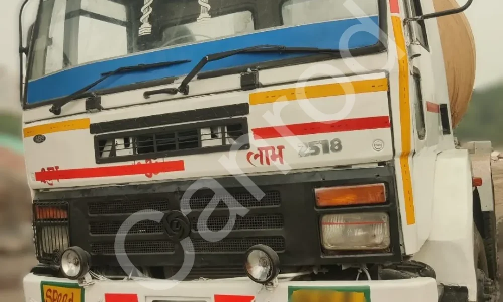 Ashok Leyland UE2820 Transit Mixer