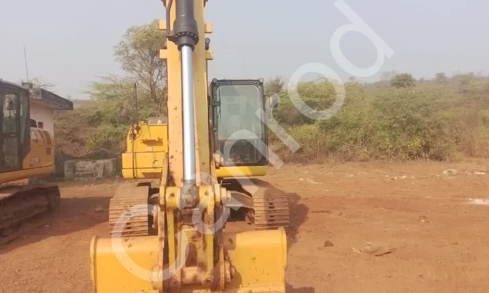 Caterpillar 323D3 Excavator