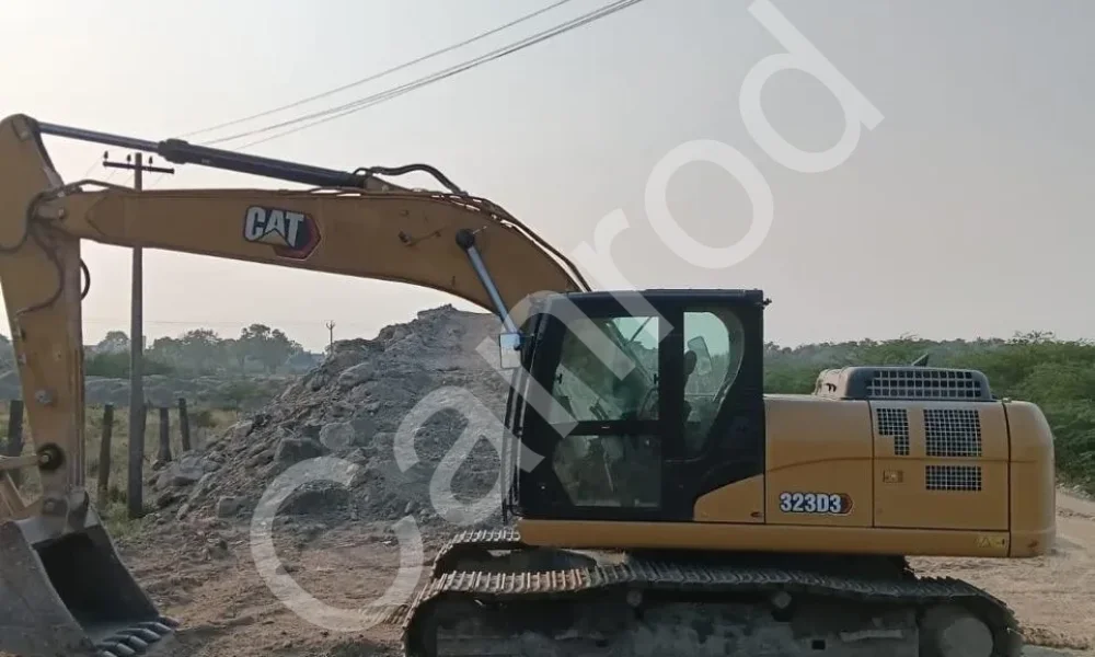Caterpillar 323D3 Excavator