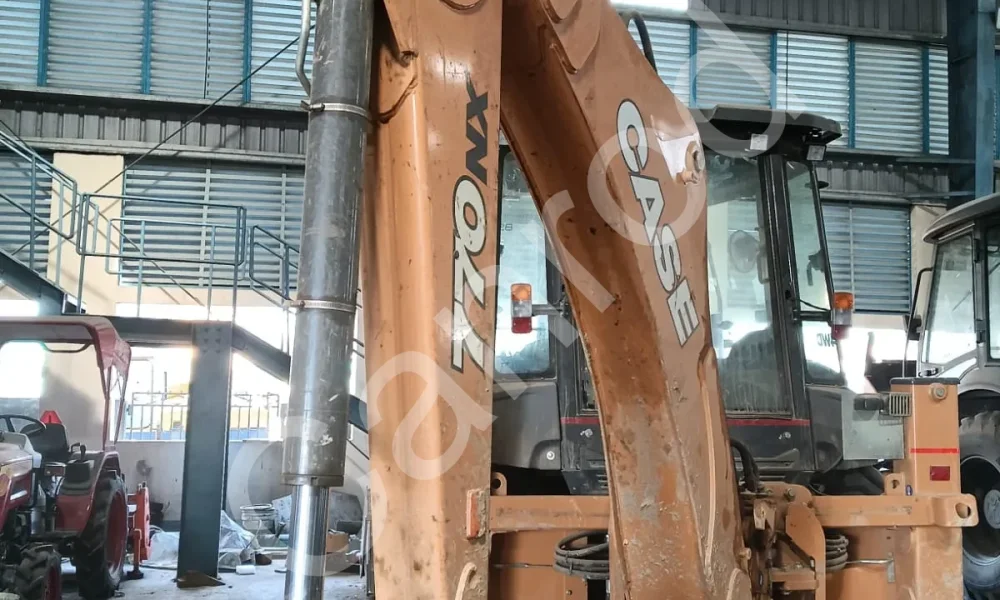 Case Construction 770NX 4WD Backhoe Loader