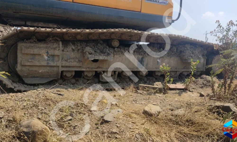 Hyundai R215LR Smart Plus Excavator