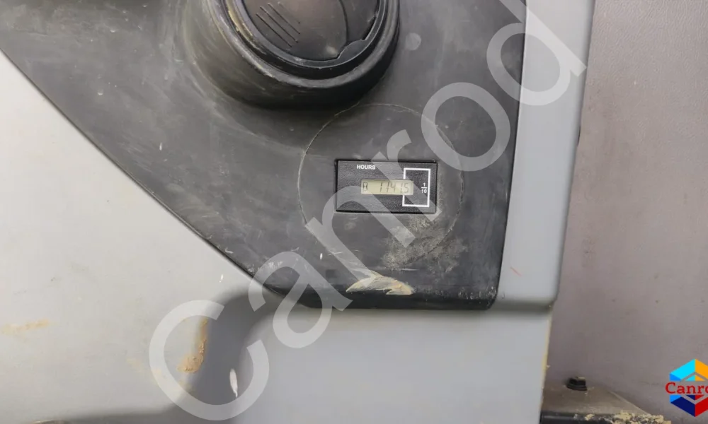 Hyundai R215LR Smart Plus Excavator