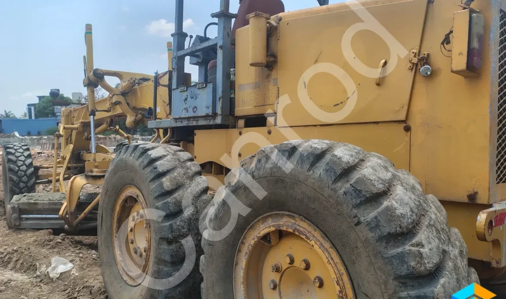 Komatsu GD511A-1 Motor Grader