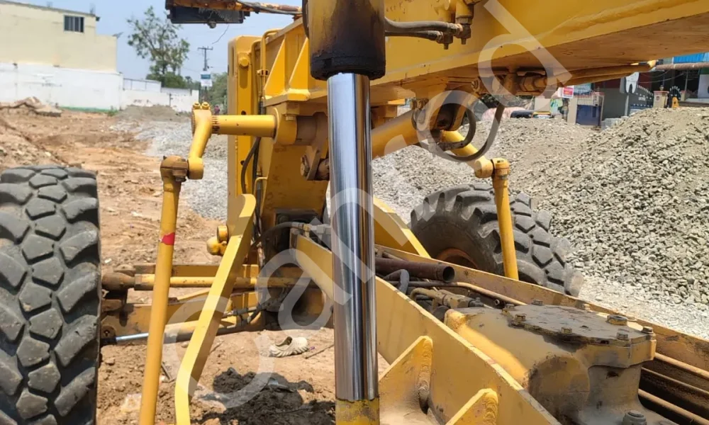 Komatsu GD511A-1 Motor Grader