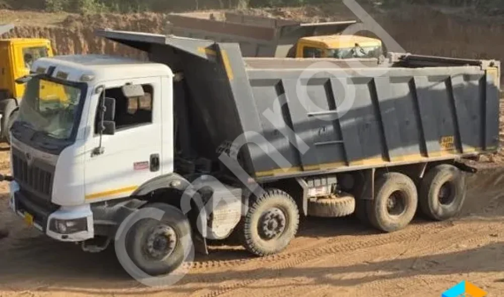 Mahindra BLAZO35 Tipper