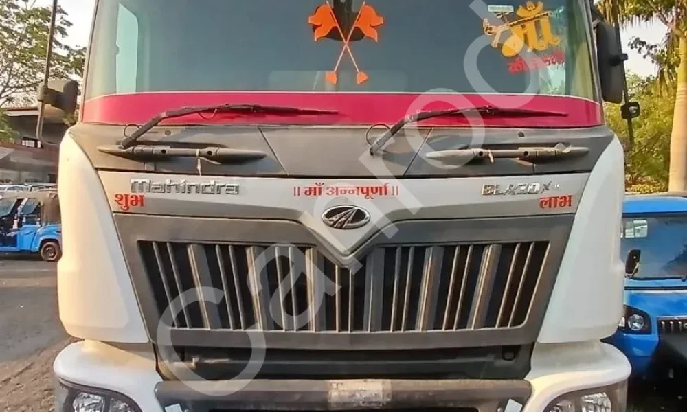 Mahindra BLAZO35 Tipper