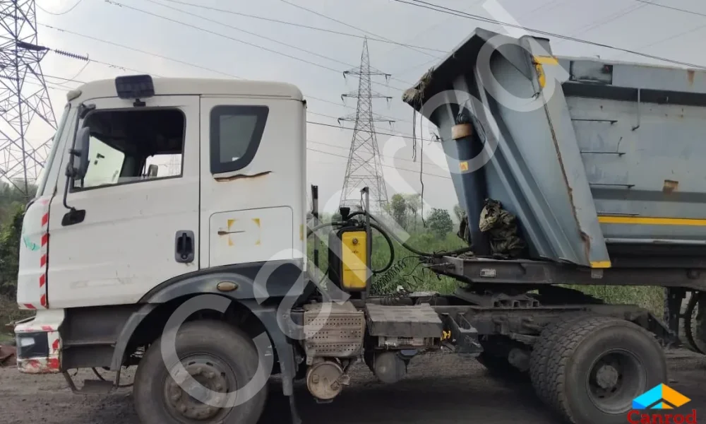 Mahindra BLAZO 55 Tip Trailer
