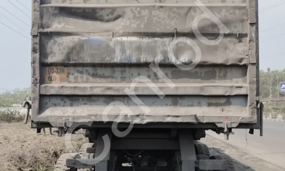 Mahindra BLAZO 55 Tip Trailer
