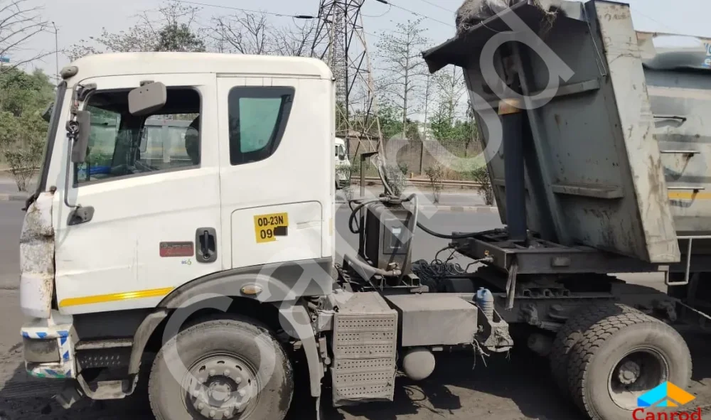 Mahindra BLAZO 55 Tip Trailer