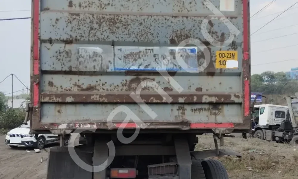 Mahindra BLAZO 55 Tip Trailer
