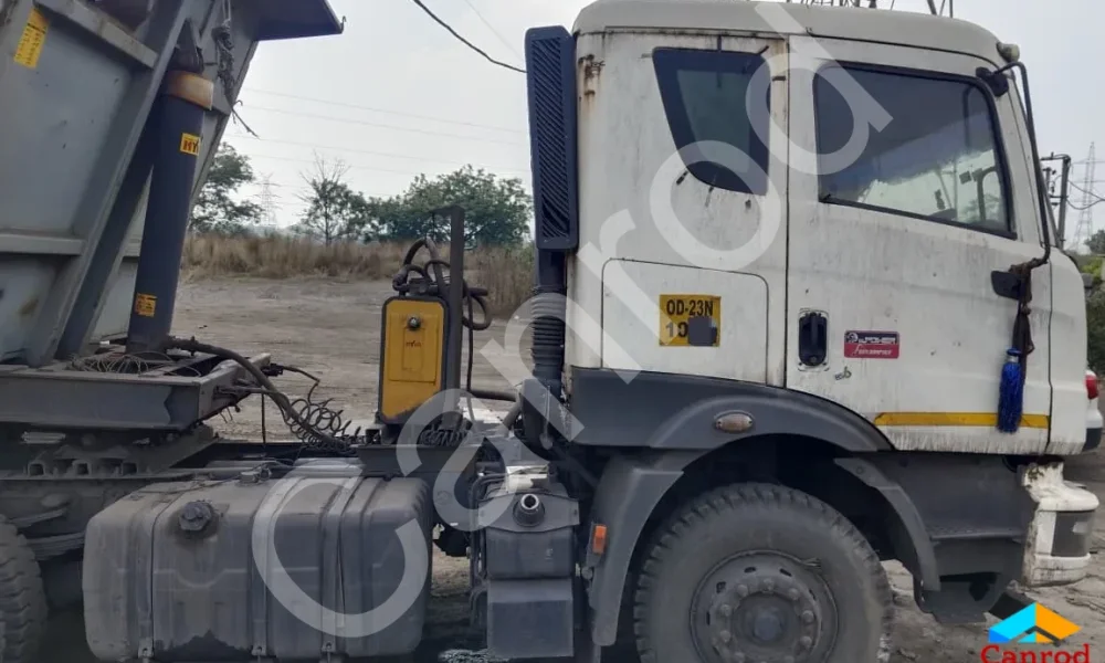 Mahindra BLAZO 55 Tip Trailer