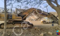 Komatsu PC-210 Excavator