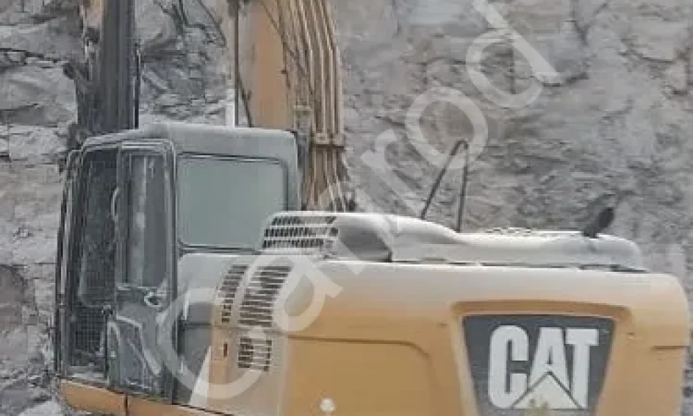 Caterpillar 323D3 Excavator