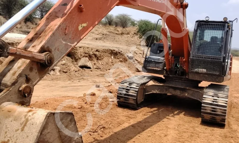 Tata Hitachi ZAXIS220LC Excavator
