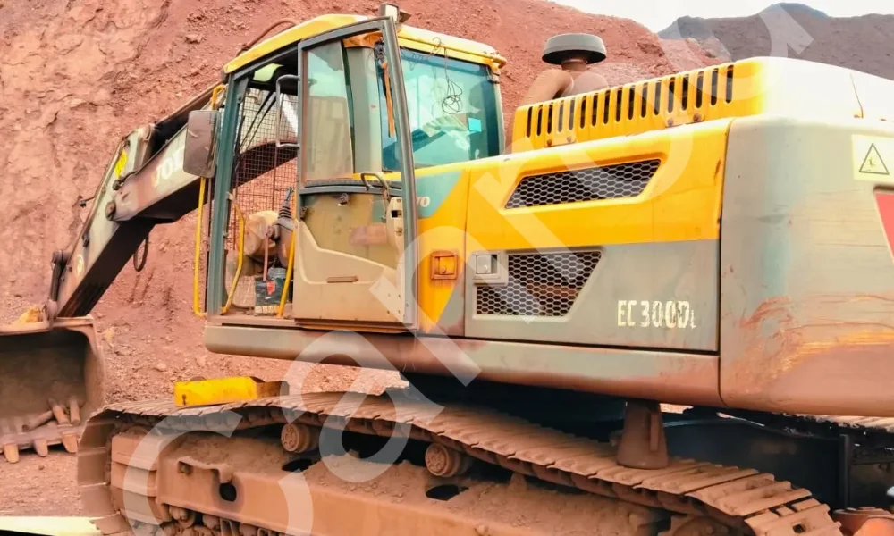 Volvo EC300DL Excavator