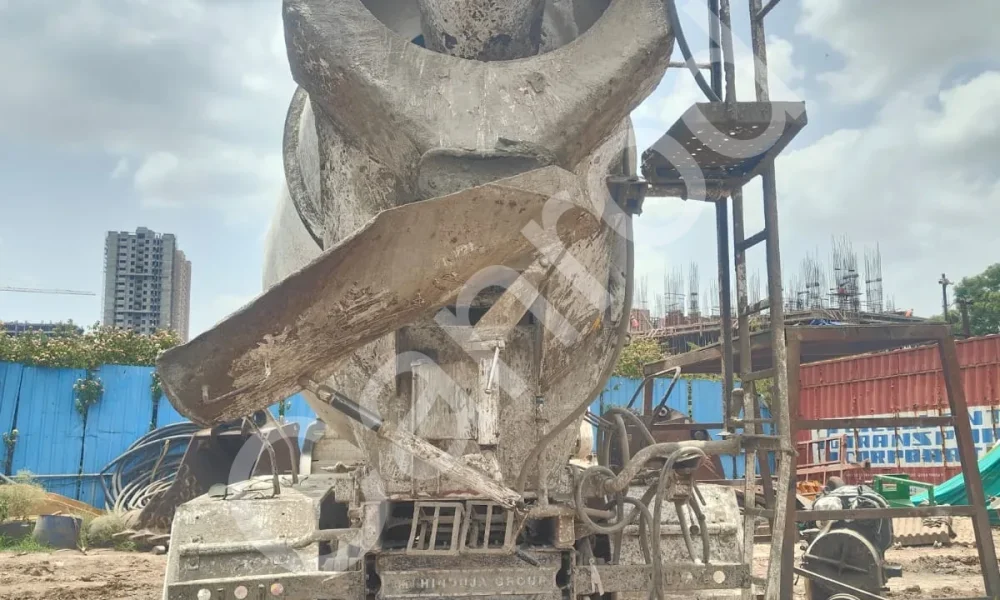 Ashok Leyland AVTR 2820 HU Transit Mixer