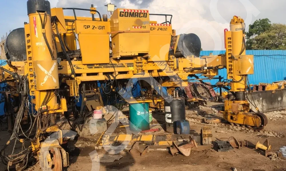 Gomaco GP-2400 Slipform Paver