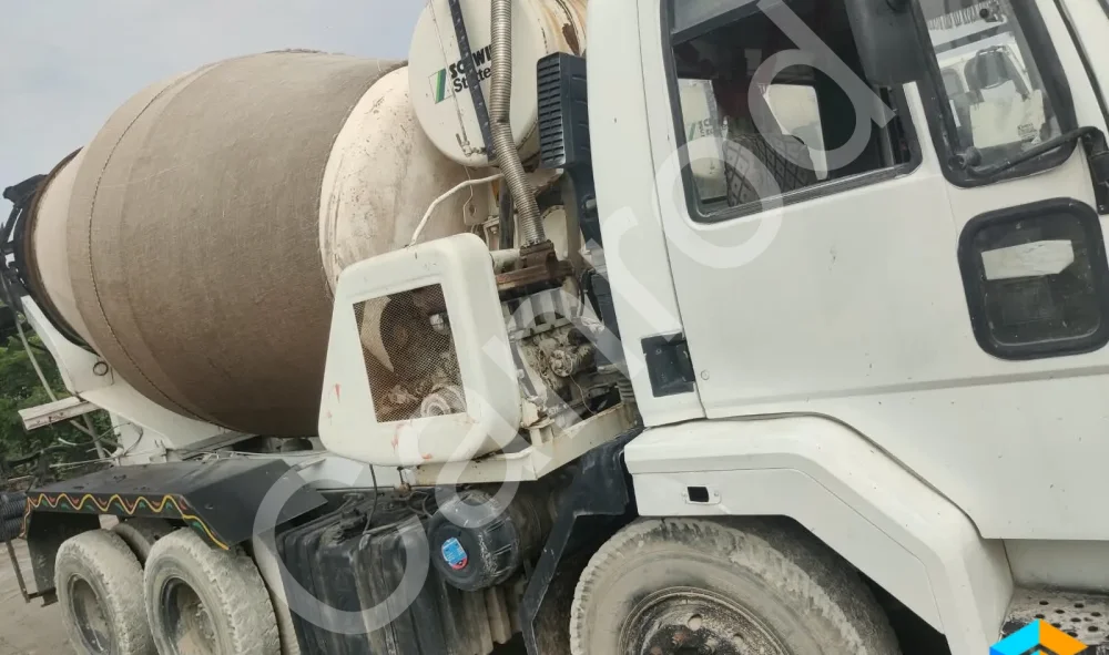 Ashok Leyland 2518 Transit Mixer