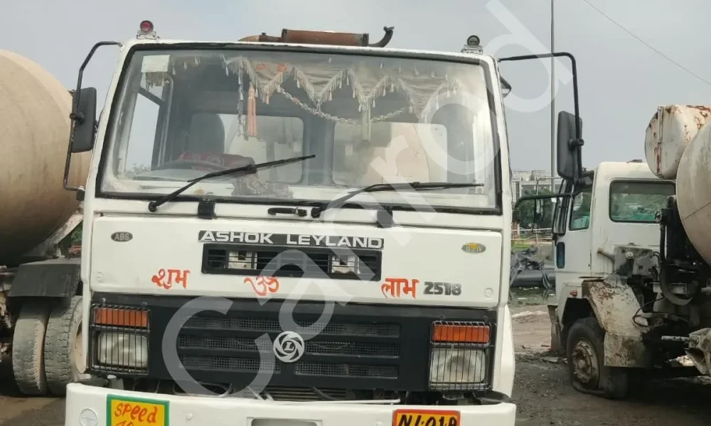 Ashok Leyland 2518 Transit Mixer