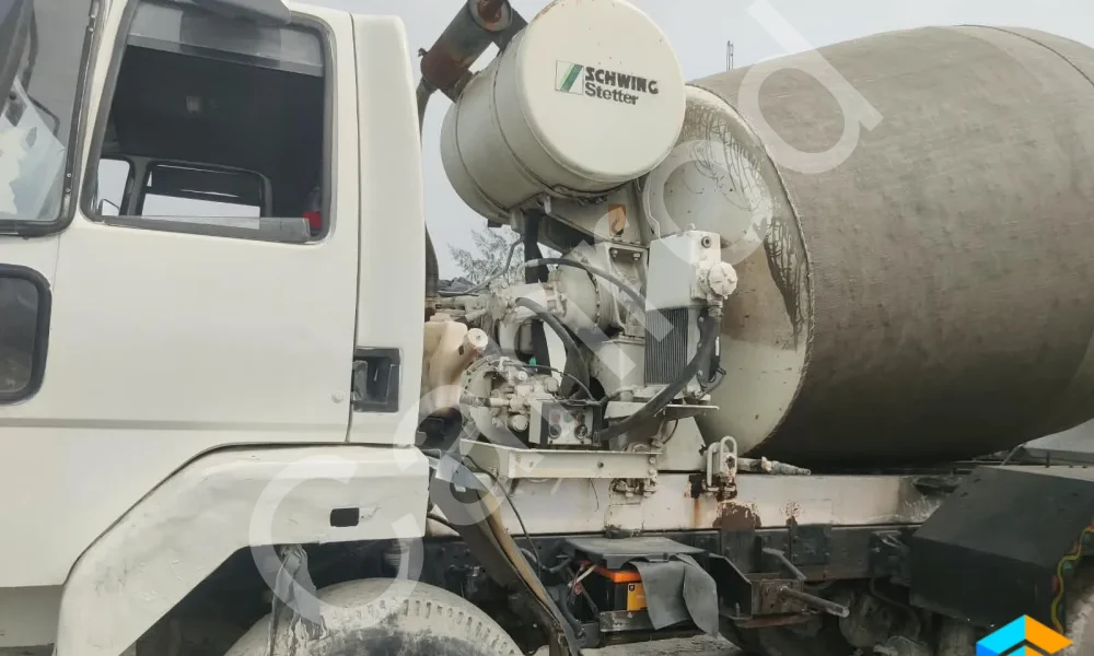Ashok Leyland 2518 Transit Mixer