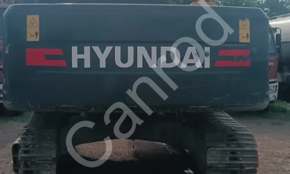 Hyundai R210 Excavator