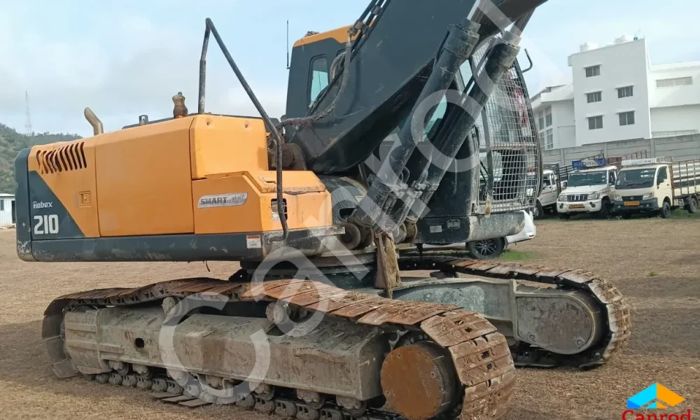 Hyundai R210 Excavator