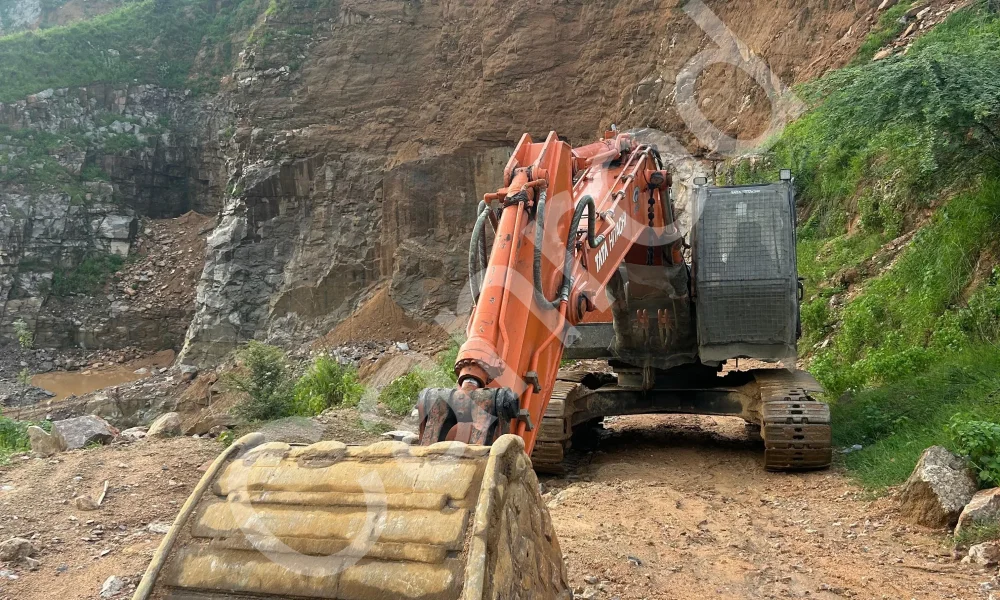 Tata Hitachi EX215LCQ Excavator